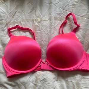 Victoria’s Secret Bombshell Bra